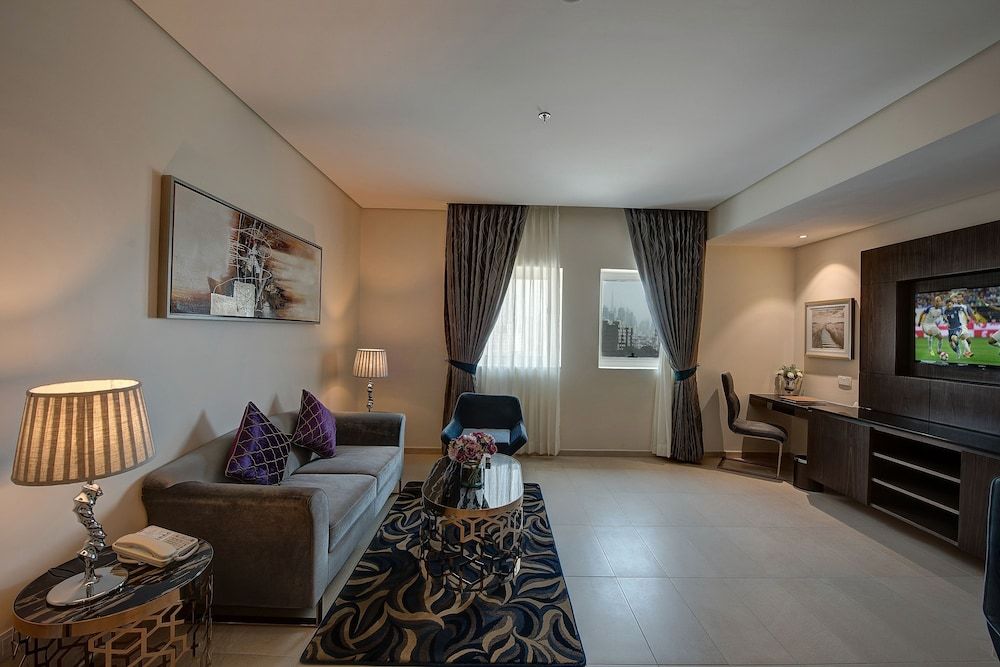 Omega Hotel Deluxe Room 12