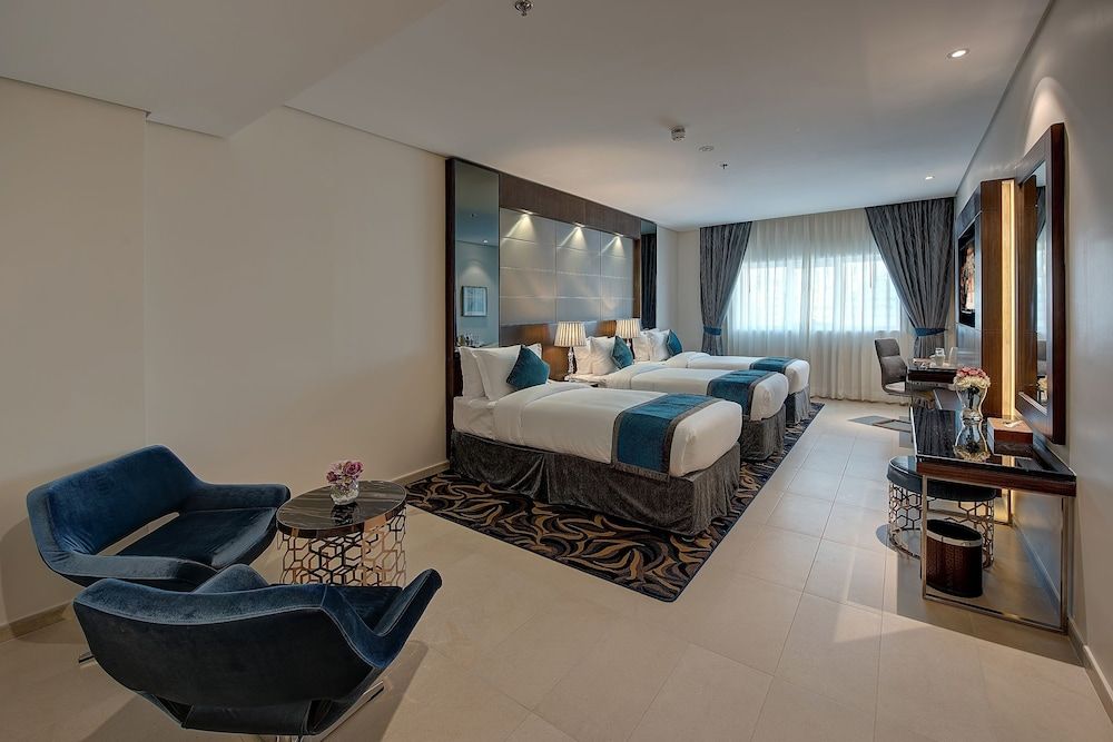 undefined Omega Hotel 10