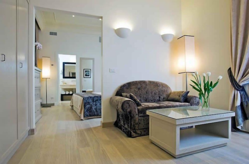 undefined Albergo Palazzo Decumani 5