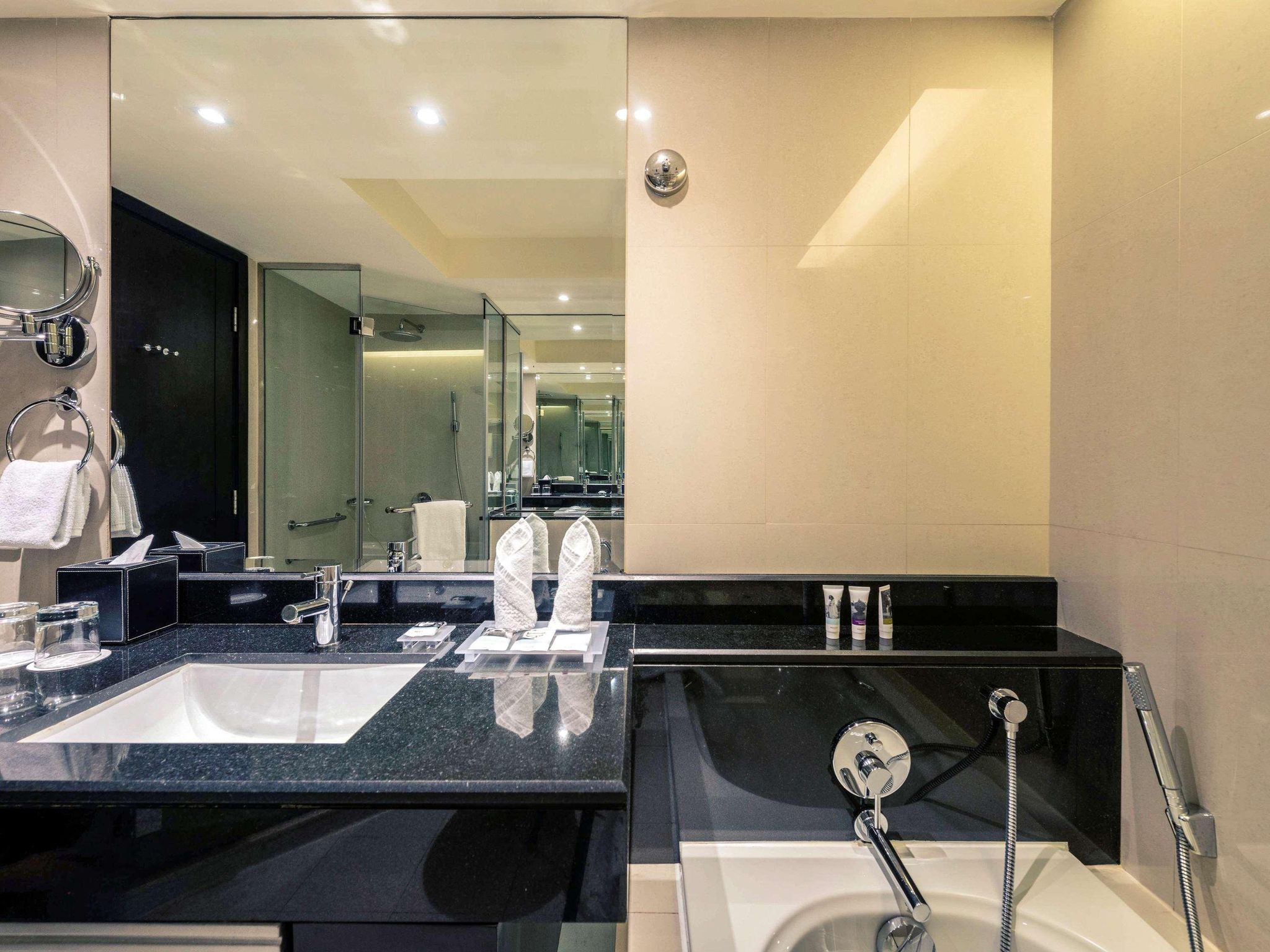 undefined Mercure Gold Hotel Jumeirah Dubai by Accor 8