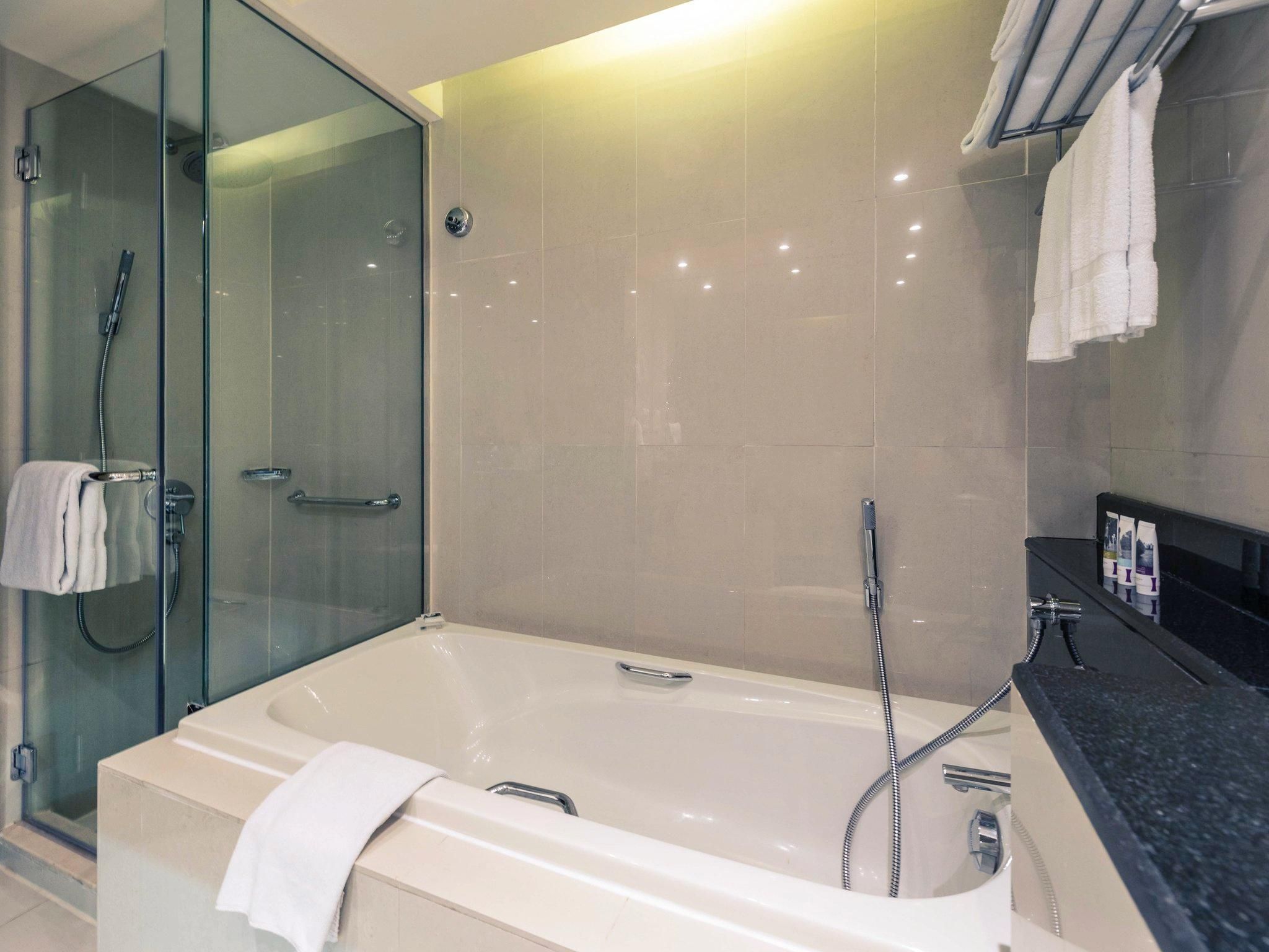 Mercure Gold Hotel Jumeirah Dubai by Accor Superior Room With 2 Single Beds 14