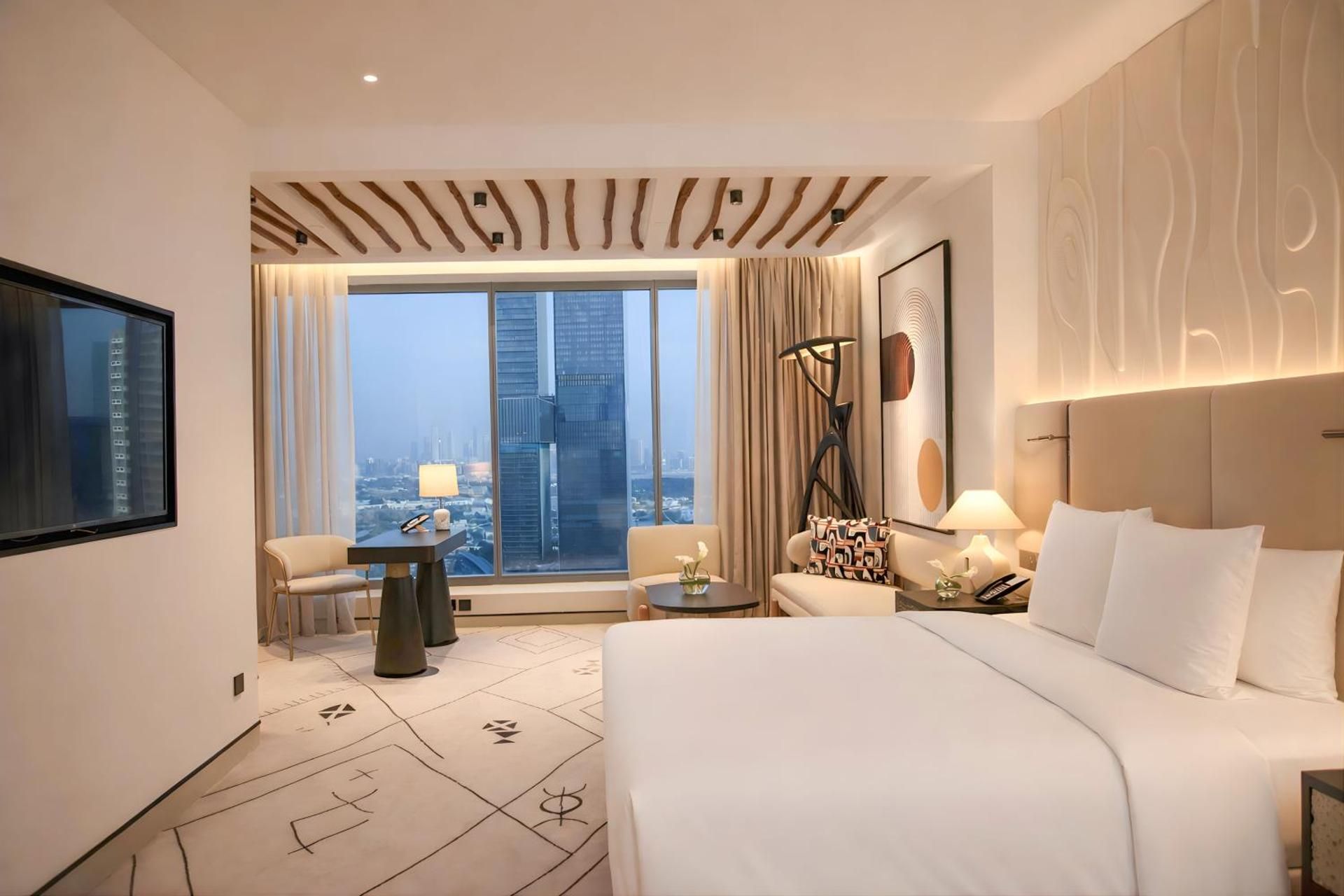 Grand Premium Skyline King Room
