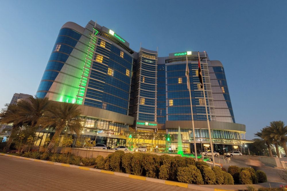undefined Holiday Inn Abu Dhabi by IHG 3