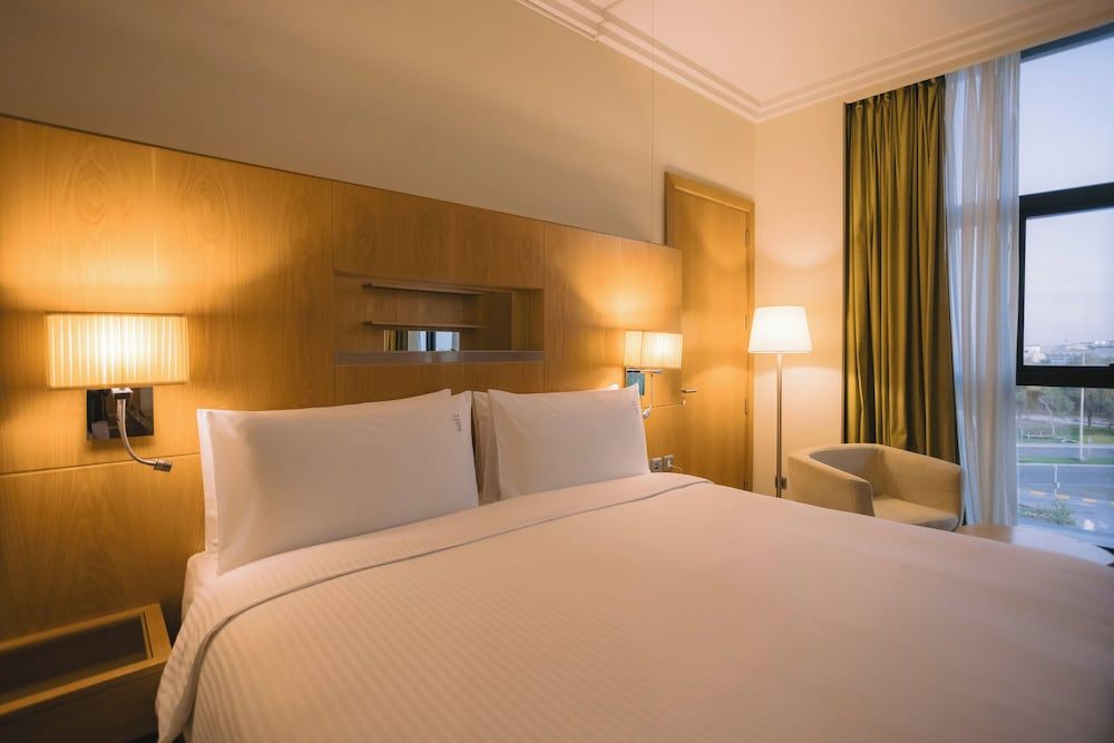 undefined Holiday Inn Abu Dhabi by IHG 3
