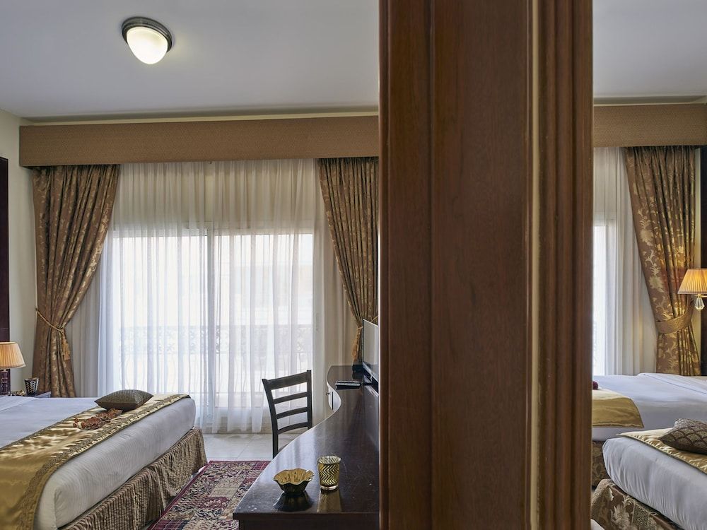 undefined Arabian Dreams Deluxe Hotel Apartments 8
