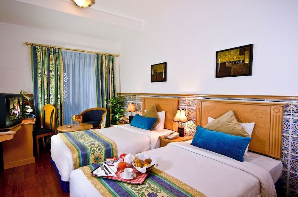 undefined Landmark Plaza Hotel 7