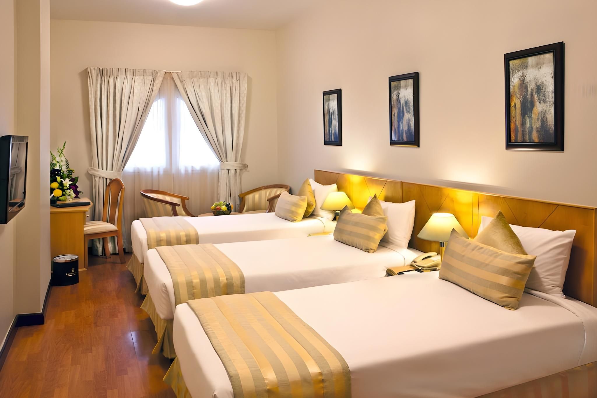 Landmark Plaza Hotel Standard Room