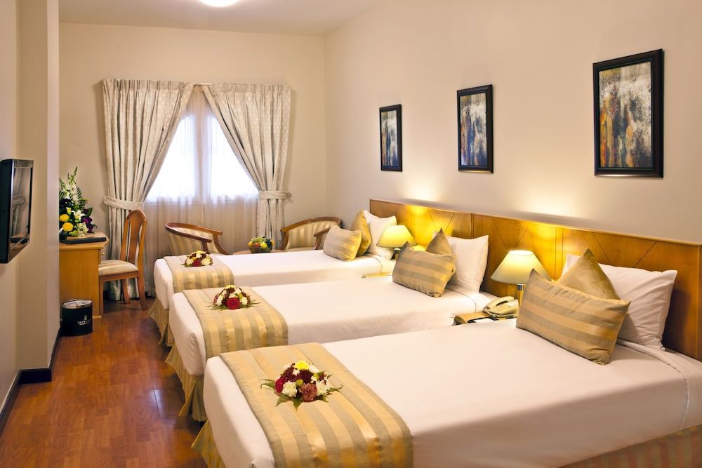 undefined Landmark Plaza Hotel 3