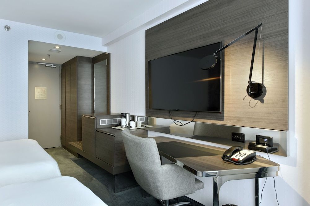 undefined DoubleTree by Hilton Ottawa Downtown 7