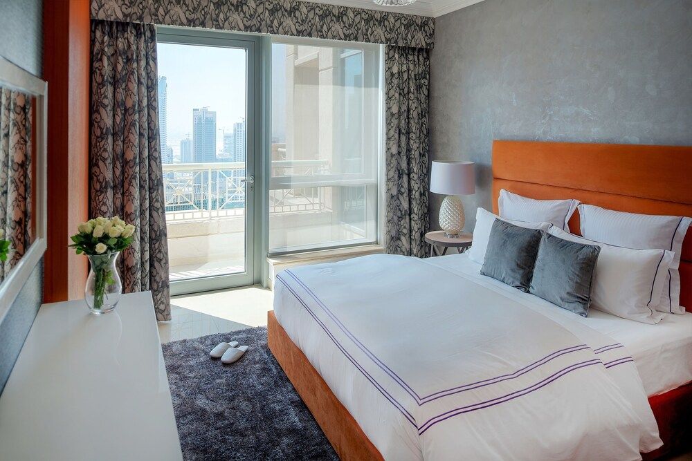 undefined Dream Inn Dubai – 29 Boulevard with Private Terrace 6