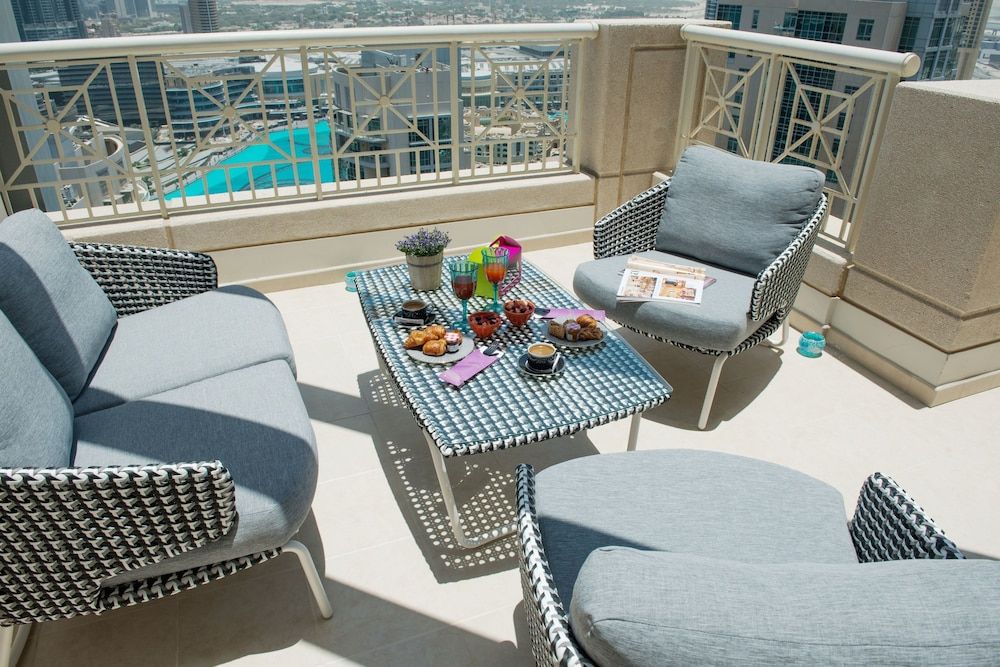Dream Inn Dubai – 29 Boulevard with Private Terrace Classic Apartment, 2 Bedrooms, Terrace 10