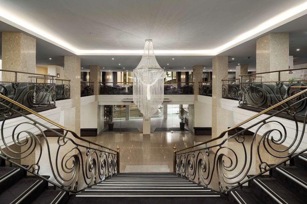 undefined The Victoria Hotel Melbourne