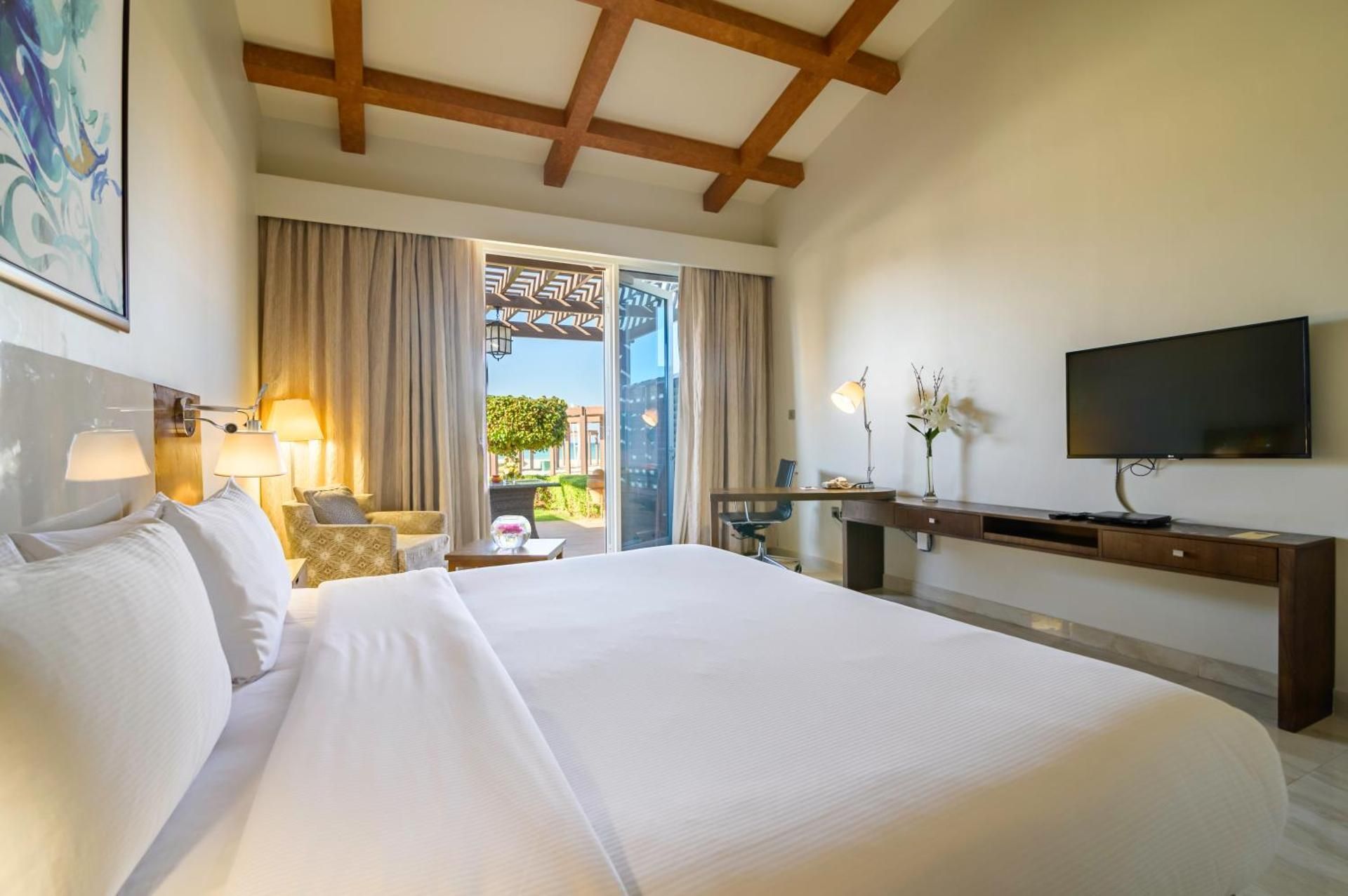 Beach side chalet King room with Garden, private terrace and parking