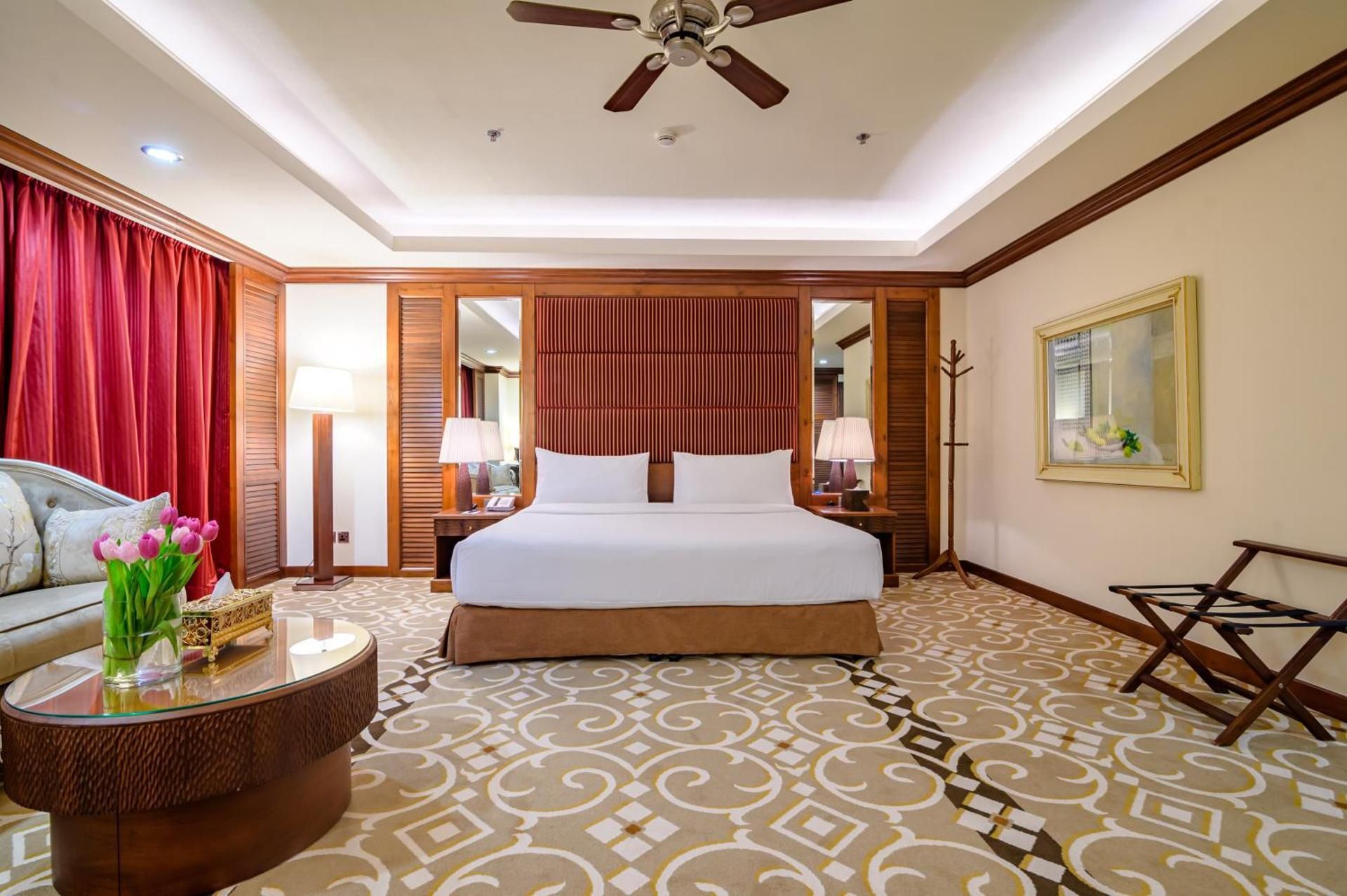 Presidential Suite with one bedroom, massive dining and living room, balcony, private terrace sea view 