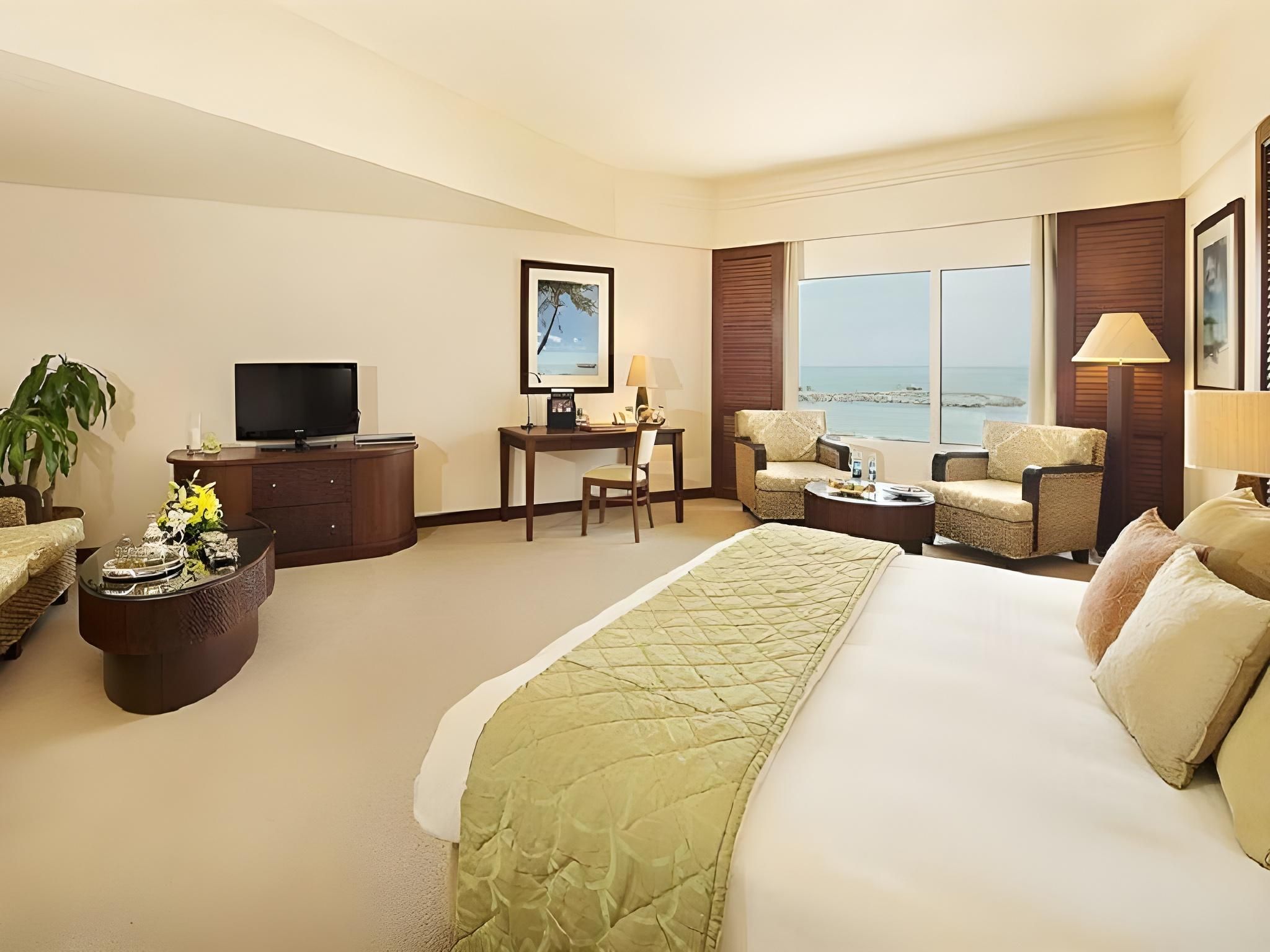 Executive Grand Room