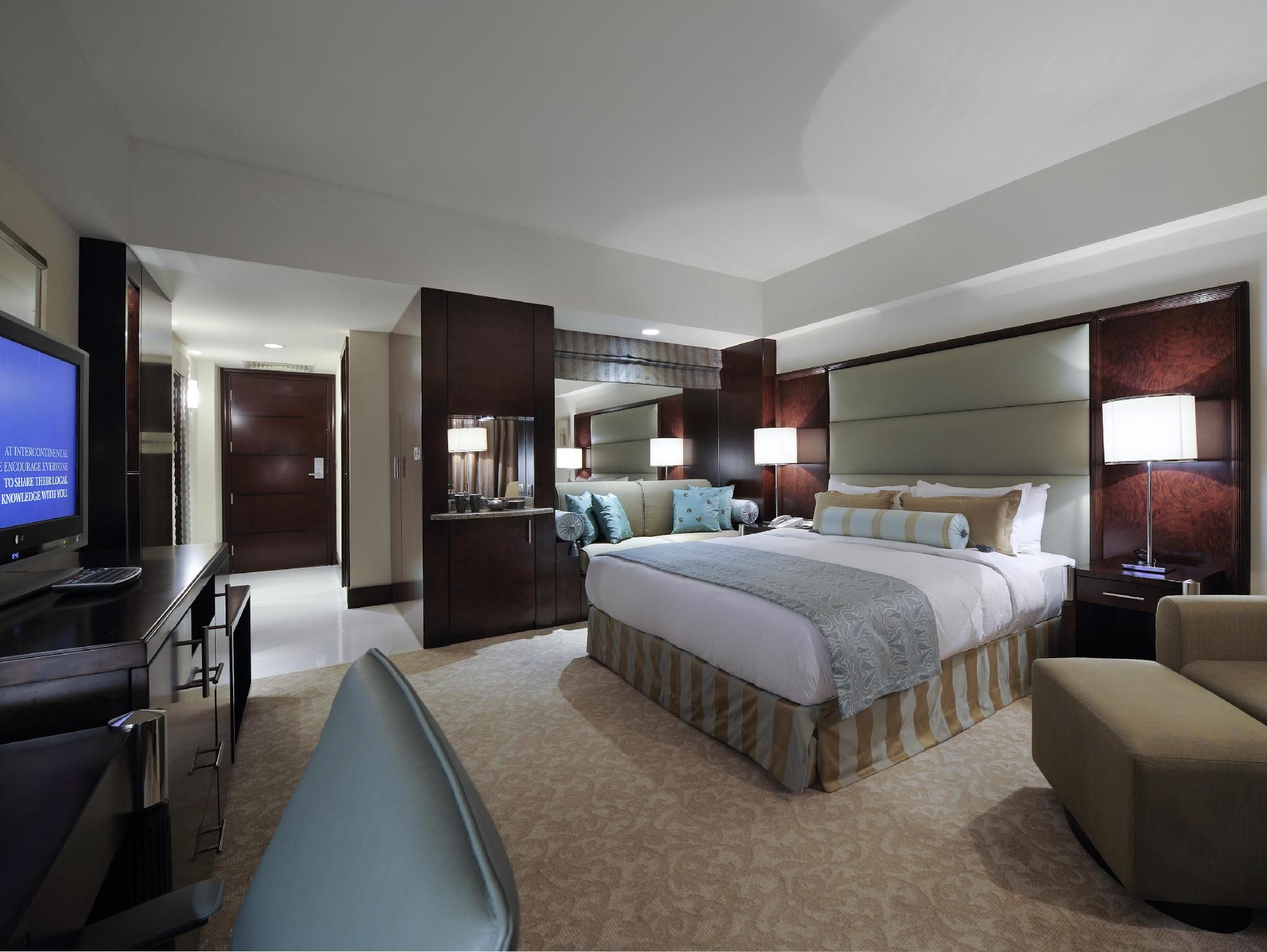 1 King Classic Sea View