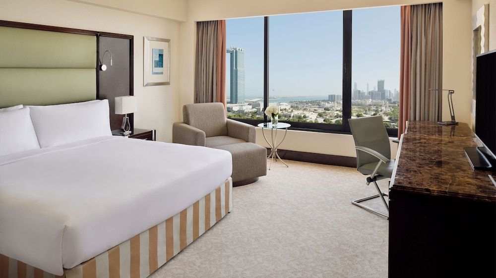 InterContinental Abu Dhabi by IHG Classic Room, 1 King Bed, Garden View