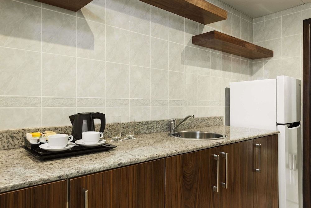 undefined Howard Johnson by Wyndham Abu Dhabi 8