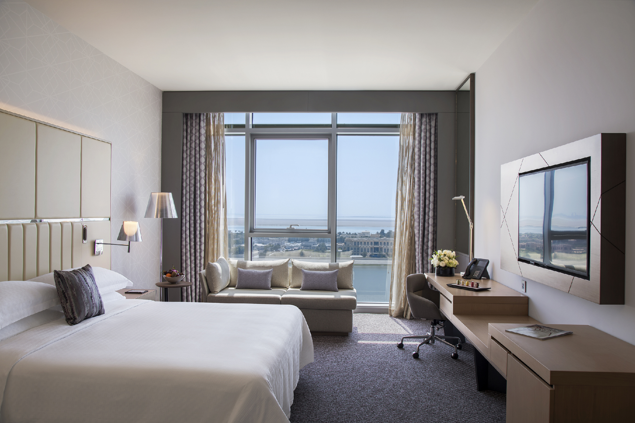 Pearl Rotana Capital Centre High Floor Room with King Bed