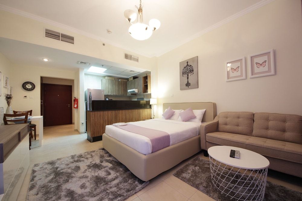 Piks Key - Burj Al Nujoom Studio 5