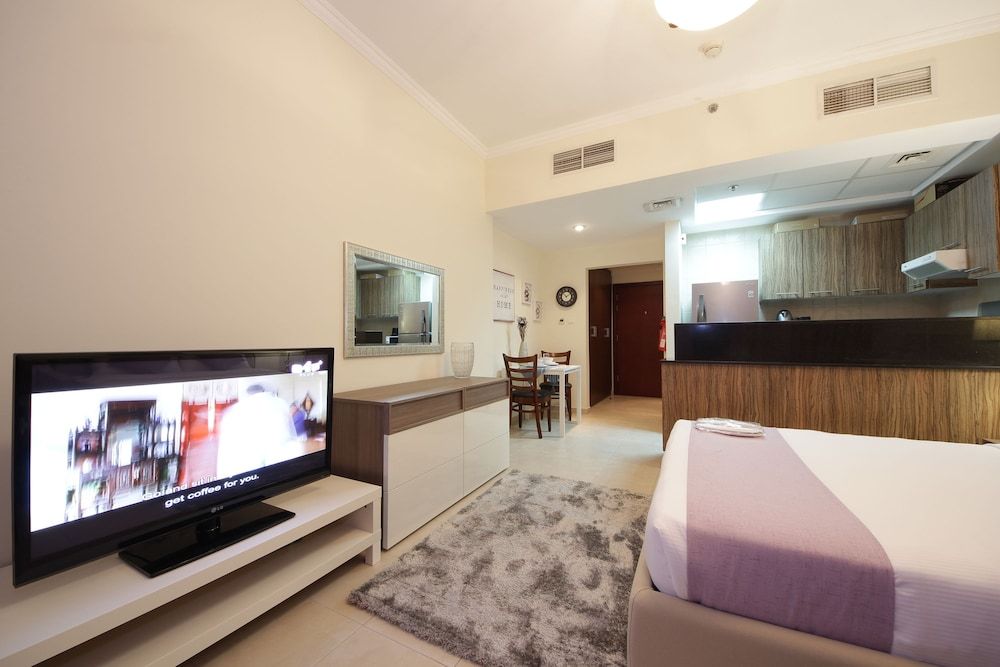 Piks Key - Burj Al Nujoom Studio 15