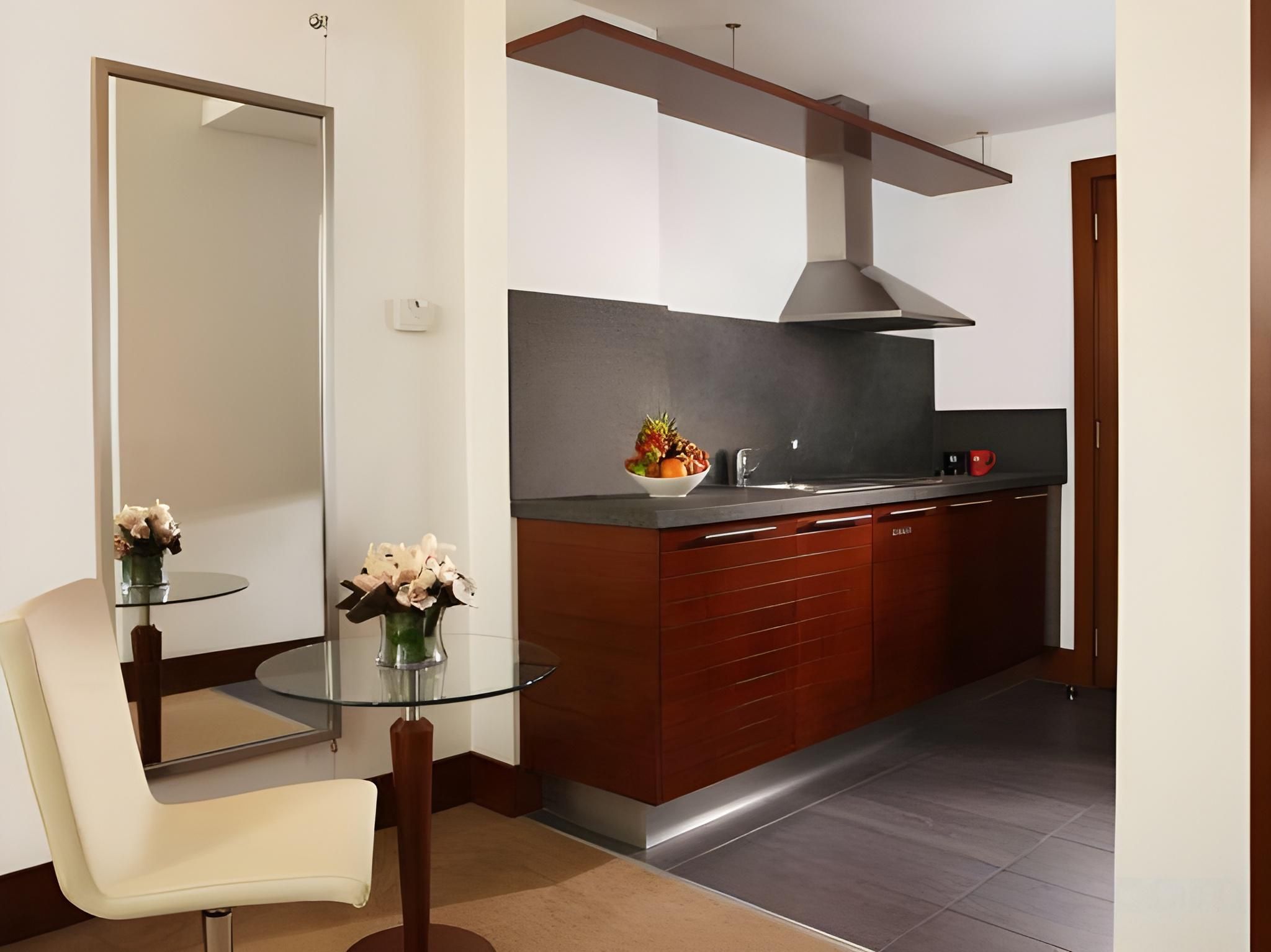 Villa Rotana Hotel
