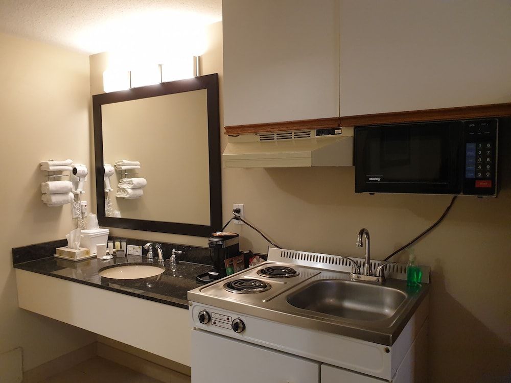 Kitchenette