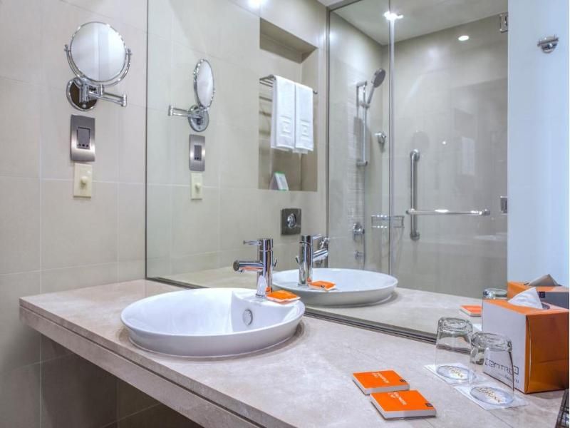 Centro Al Manhal by Rotana TWIN CITY VIEW 5