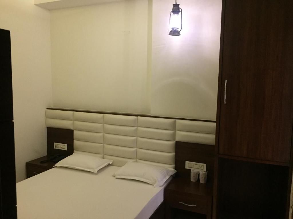 Executive AC Room