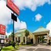 Econo Lodge Inn & Suites