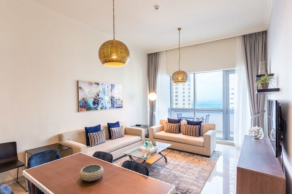 undefined Bay Central-West Tower by Deluxe Holiday Homes 2