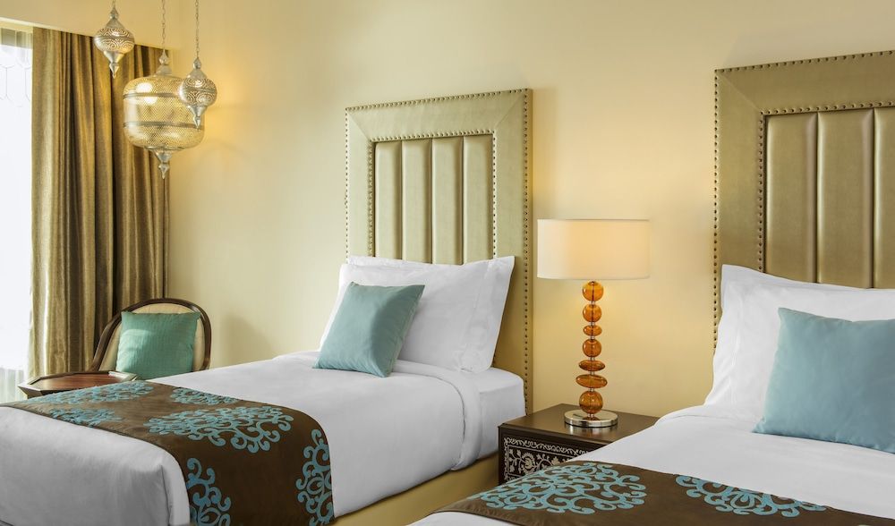 Deluxe Room, 2 Twin Beds, Balcony (Sea View)