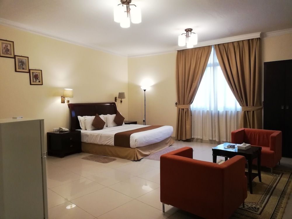 Crown Palace Hotel Ajman Deluxe Double - King