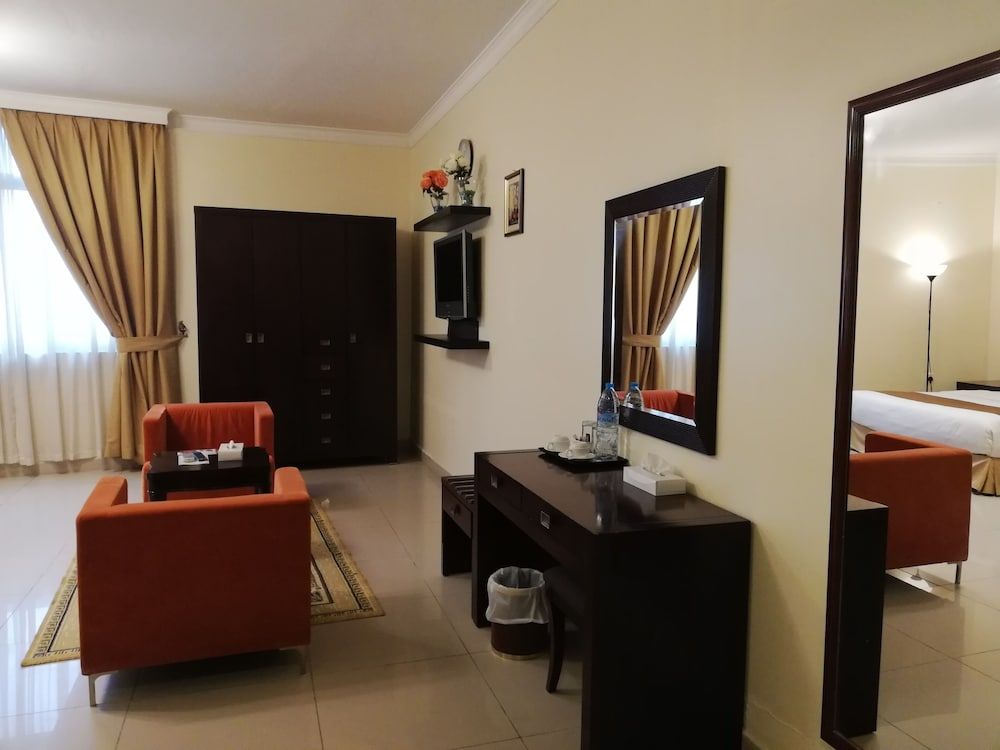 Crown Palace Hotel Ajman Deluxe Double - King 8