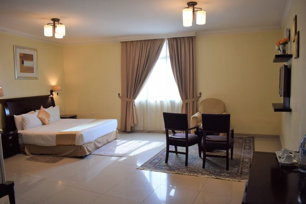 Crown Palace Hotel Ajman Deluxe Double - King 4