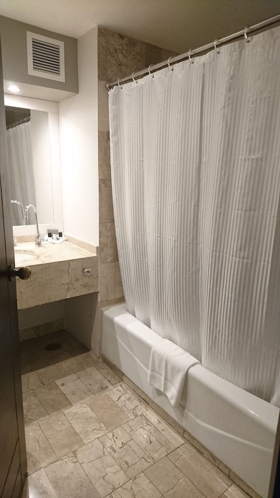 Grand Hotel Tijuana Executive Room 5