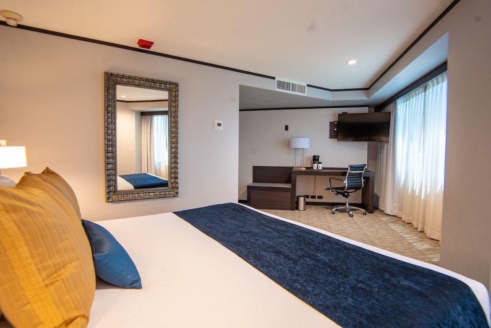 Grand Hotel Tijuana Executive Room 8