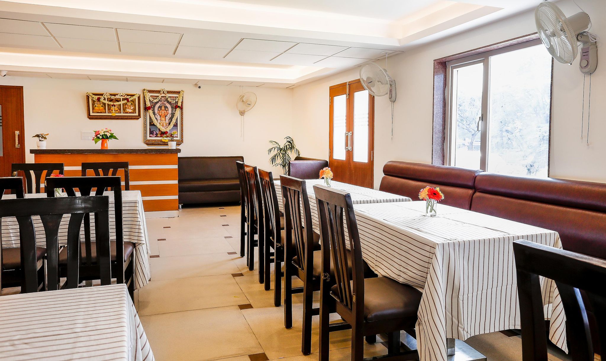 Food & Dining
