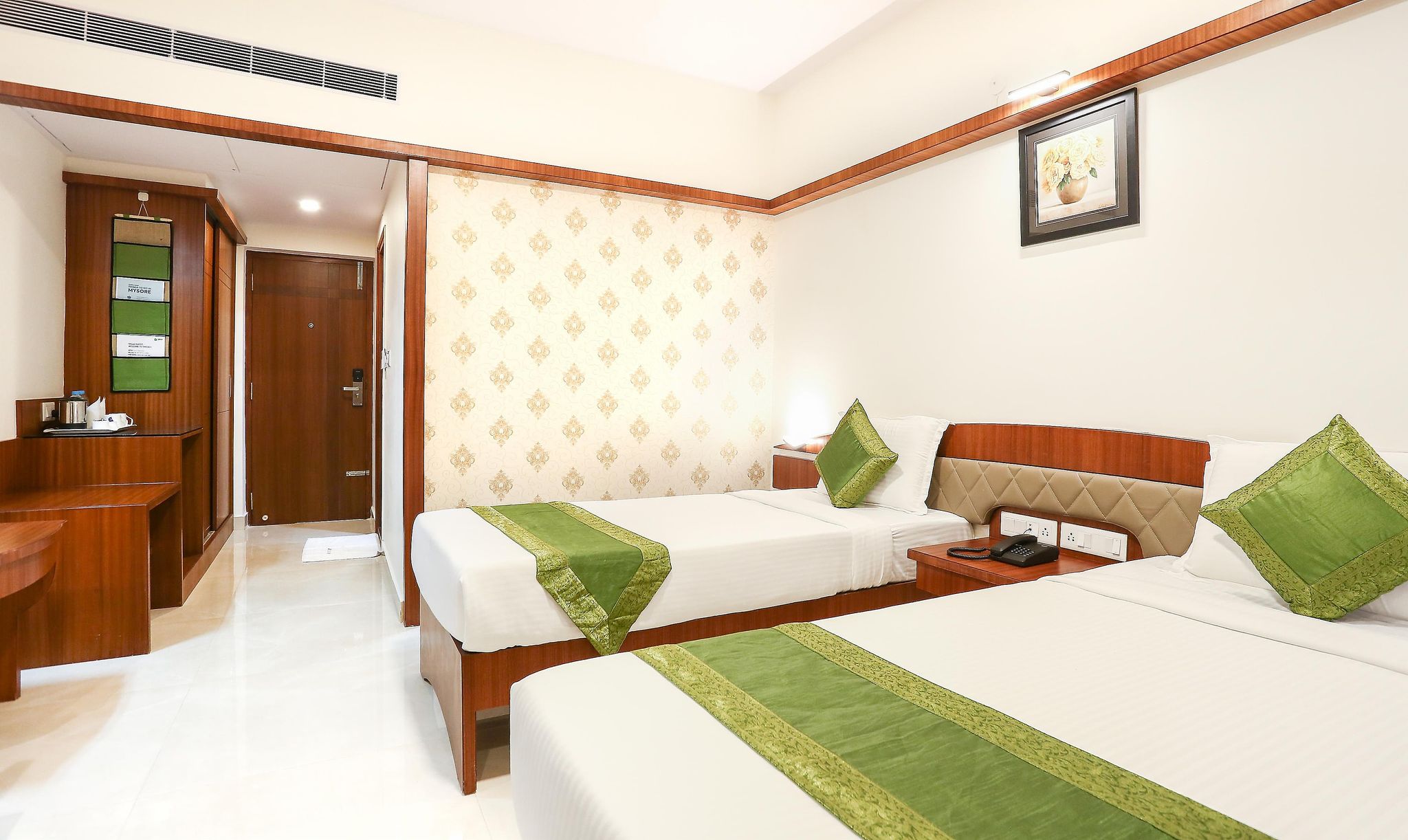 Treebo Premium Akshaya Mahal Inn Standard Double Room 4