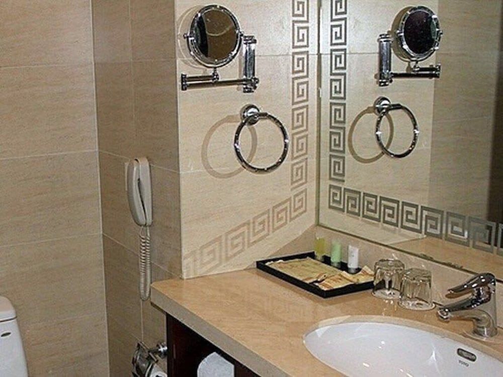 undefined TianAn Rega Hotel 7