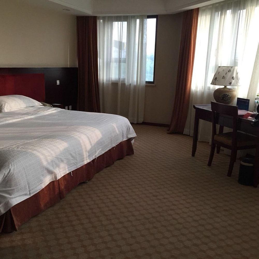 undefined TianAn Rega Hotel 8