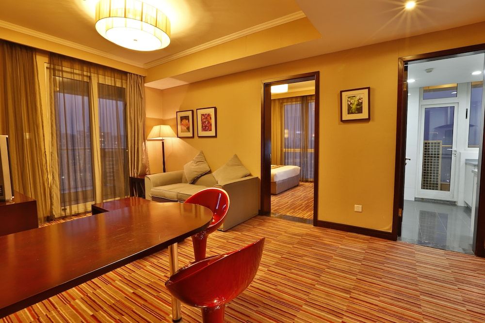 Rayfont Downtown Hotel Shanghai Deluxe Business Suite 4