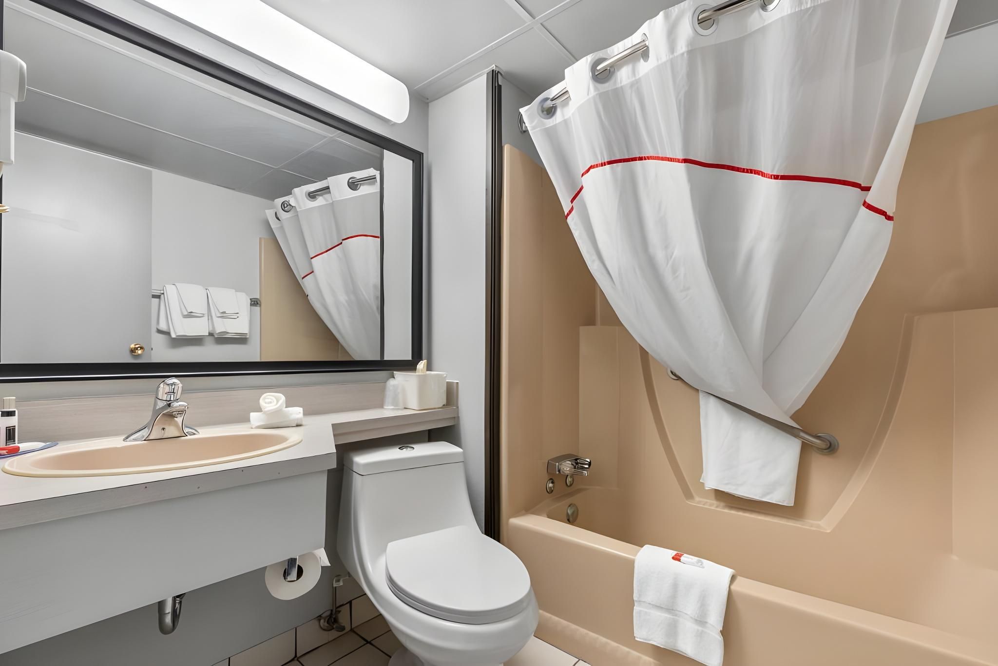 Standard Room w/ One Double Bed