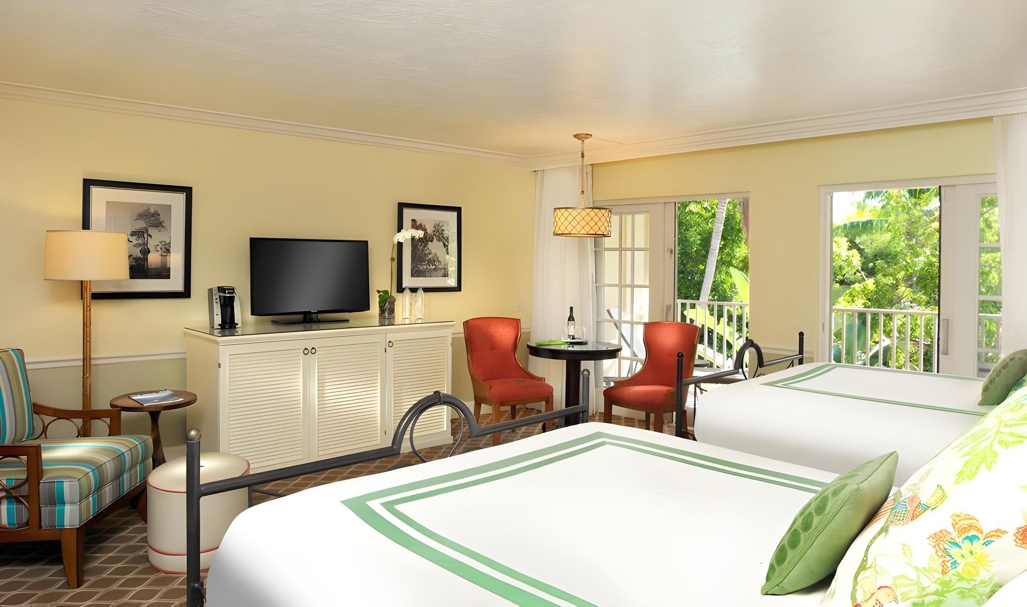 Pool View Guestroom, 2 Queens ADA
