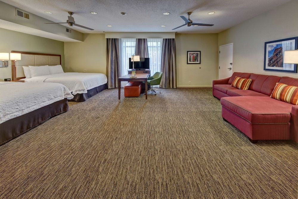 Suite, 2 King Beds, Sofa Bed