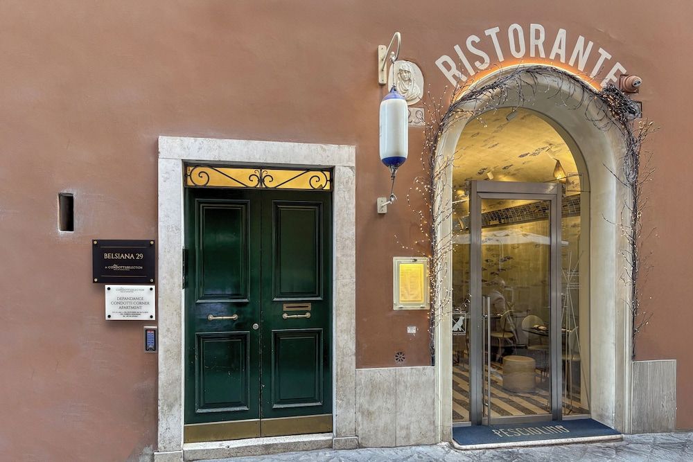 undefined Condotti Boutique Hotel 6