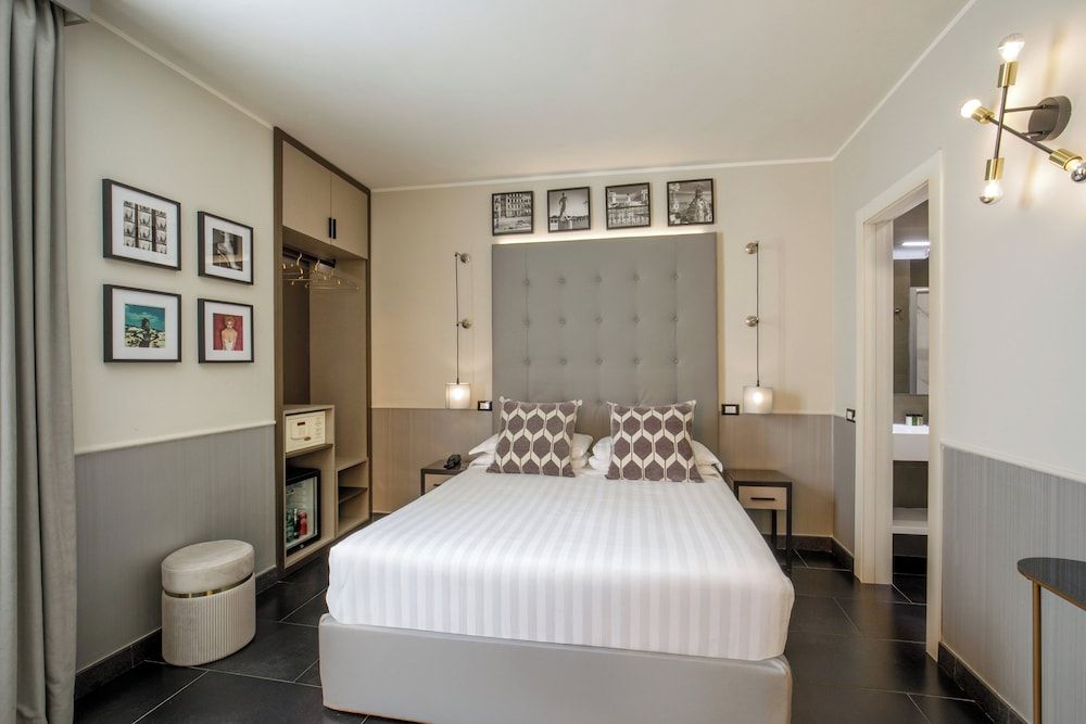 Condotti Boutique Hotel Standard Double Room (Via del Corso 81) (no breakfast) 3