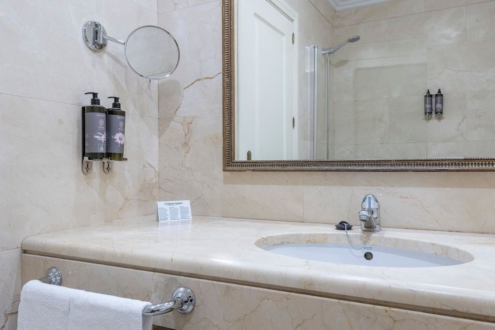 Best Osuna Feria Madrid Double Room 5