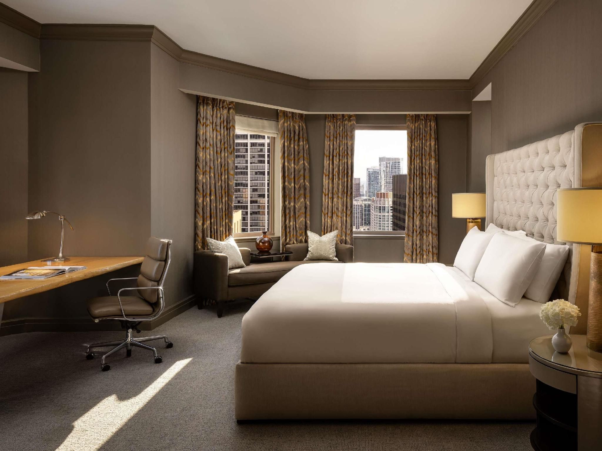 Grant Park 1 Bedroom Suite King Gold Lounge Access