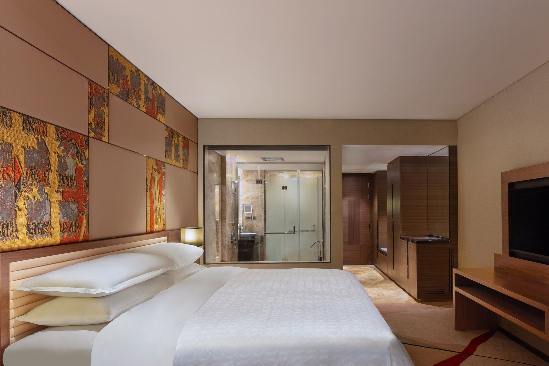 King Deluxe Guest Room